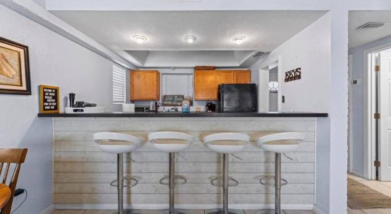 Vacation home with pool — photo 5