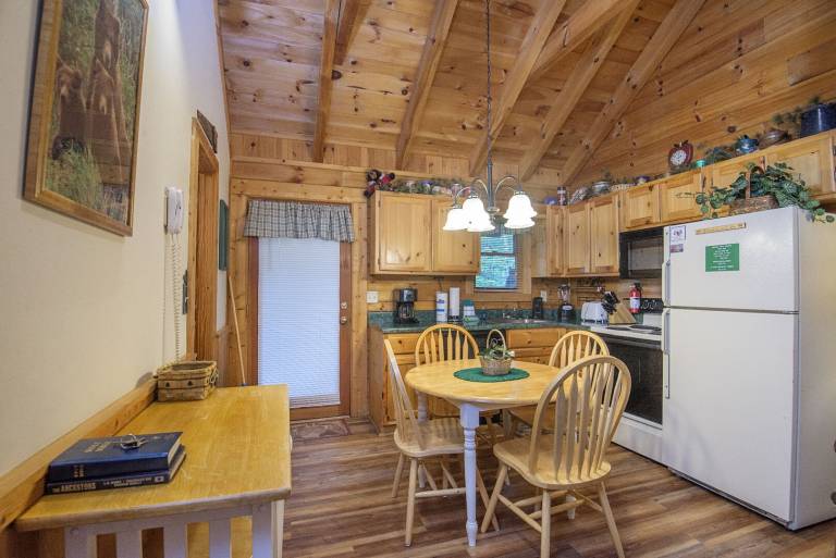 Cabin with private pool — photo 5