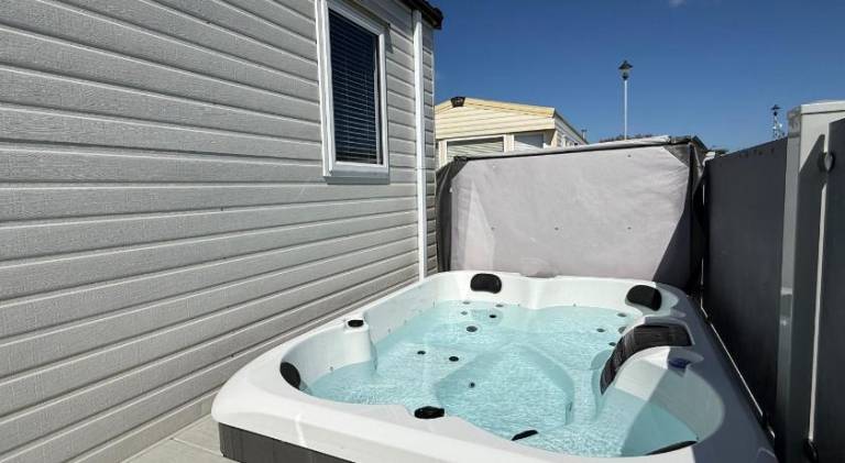 Lovely house with hot tub | Pets allowed — photo 4