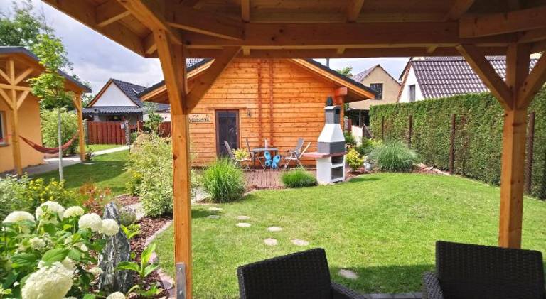 Vacation home with patio, grill & garden | Pets allowed — photo 5