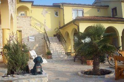 Apartman  Dekovići