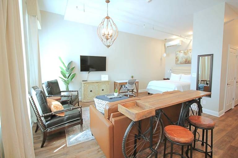Condo Mason