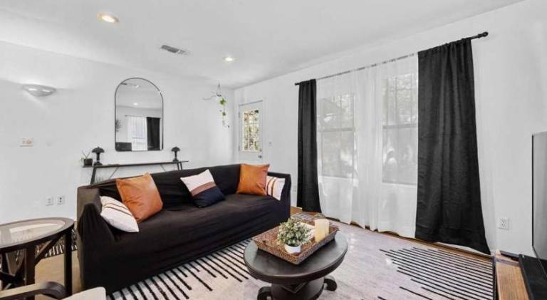 House | Suitable for remote work in Austin, TX