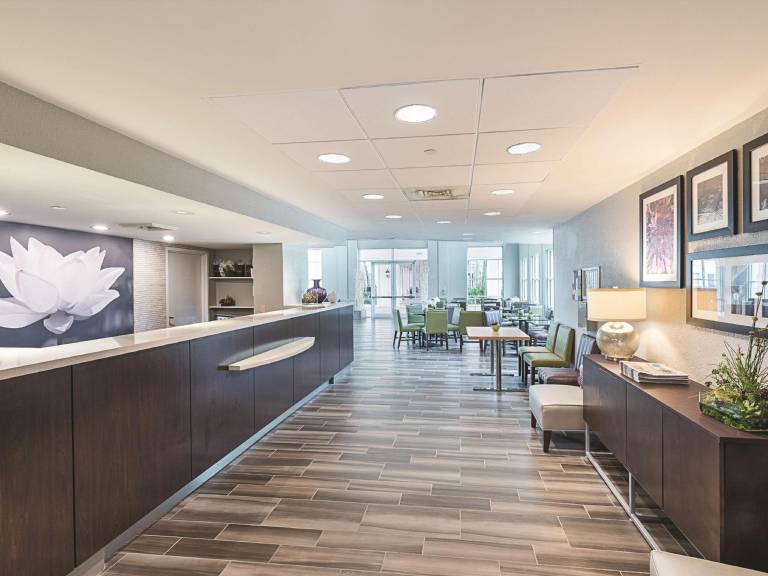La Quinta Inn & Suites by Wyndham Plantation at SW 6th St — photo 2