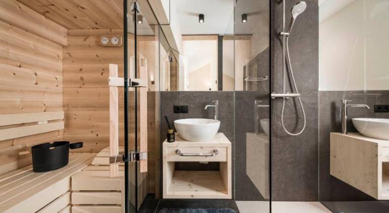 Chalet with yard, patio & sauna | Suitable for remote work | Pets are welcome — photo 2