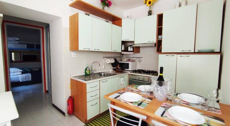 Rental apartment with 2 rooms for 4 persons — photo 3