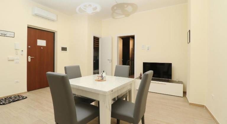 Holiday apartment with patio — photo 5