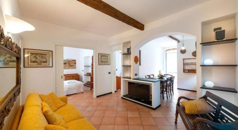 Apartment with 3 rooms for 8 persons in Camogli