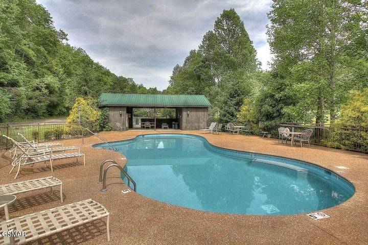 Cabin Sevier County