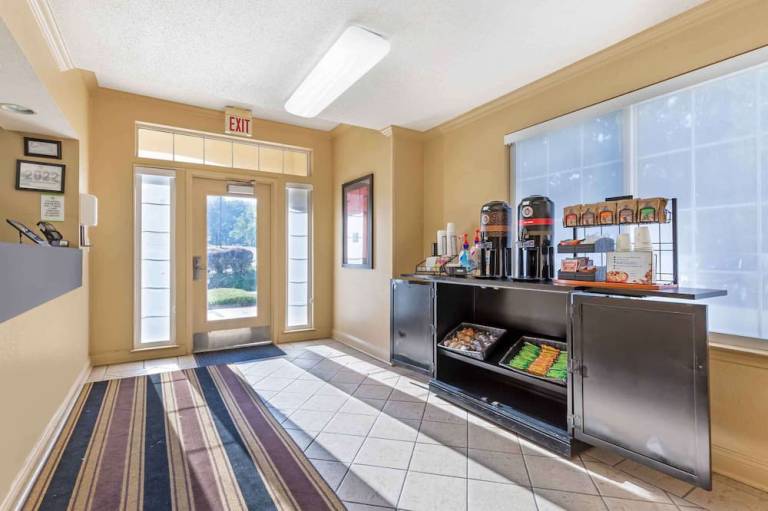 Extended Stay America Suites Washington DC Falls Church