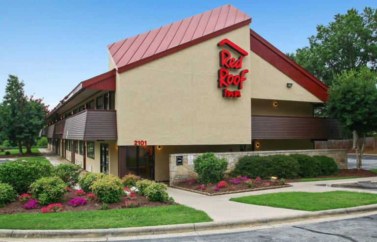 Red Roof Inn Greensboro Coliseum — photo 4