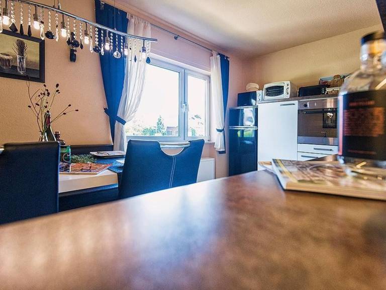 Lovely vacation home with yard, patio & barbecue | Nature view | Dogs allowed — photo 4