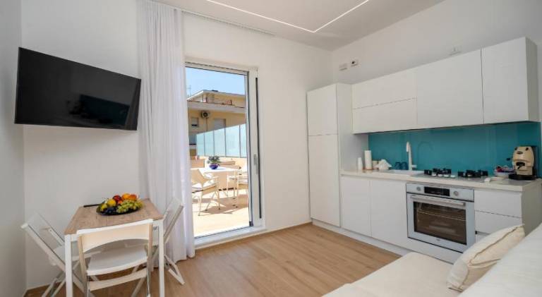 Holiday apartment with patio — photo 3