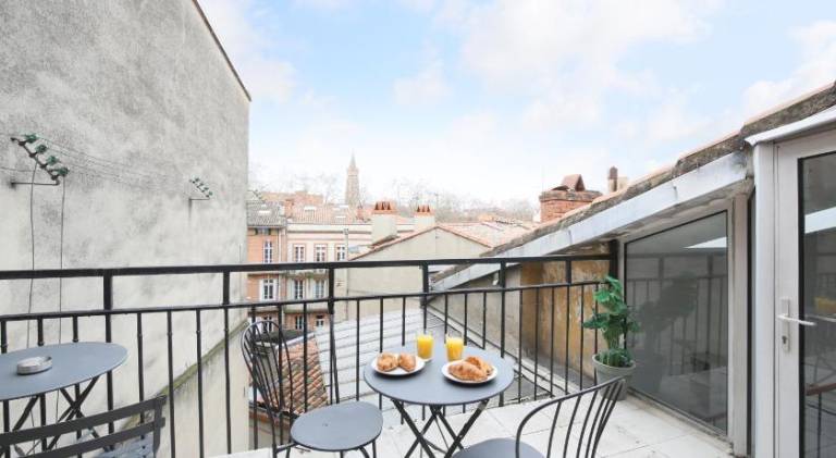 Rental apartment with patio | Next to Capitole de Toulouse | Perfect for remote work — photo 5