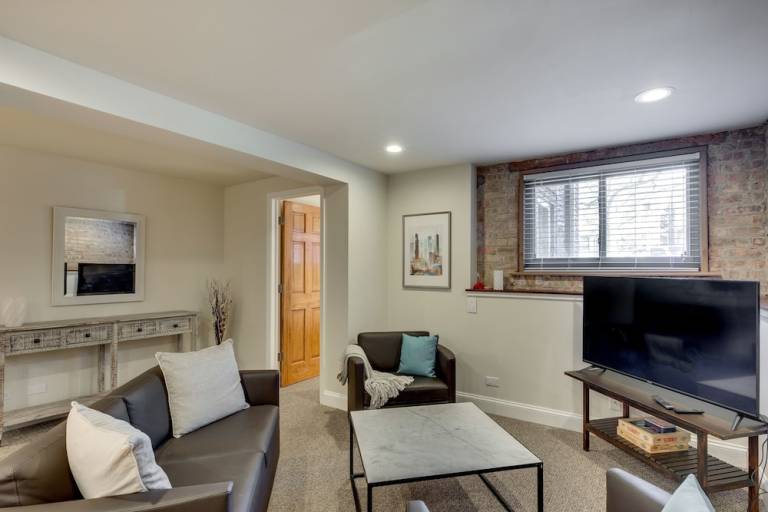 Apartment  Evanston