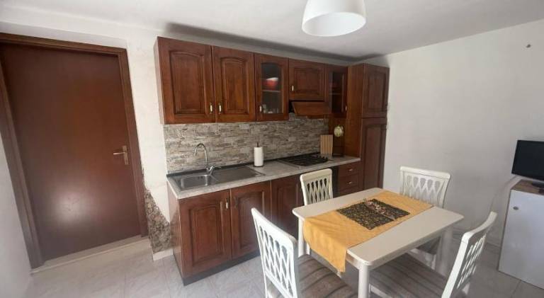 Holiday apartment with 2 rooms for 6 persons — photo 3
