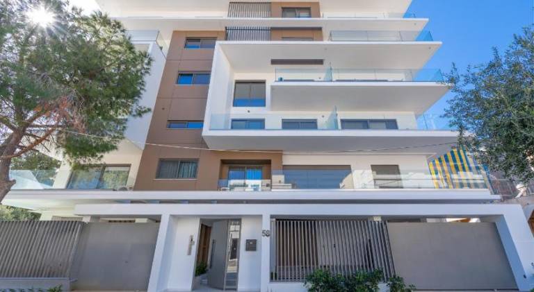 Apartment with terrace & pool — photo 5