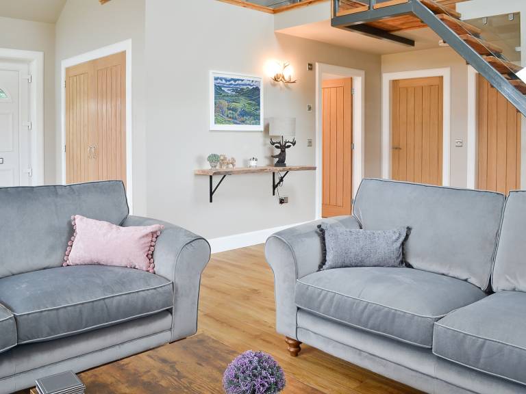 Children-friendly beautiful cottage with garden, grill & terrace | River view | Pets allowed — photo 4