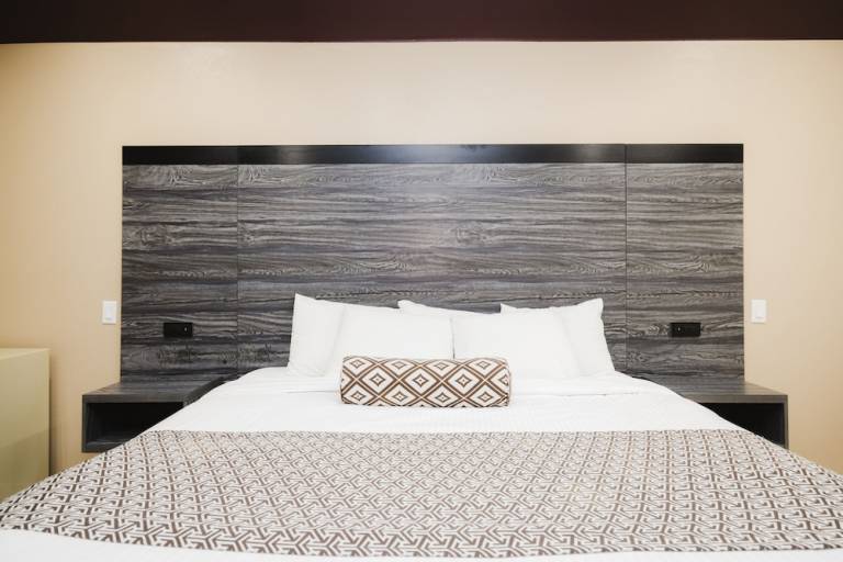 Motel  Carpenters Landing