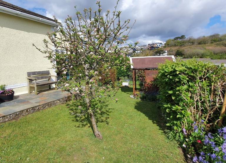 Vacation home with garden — photo 4