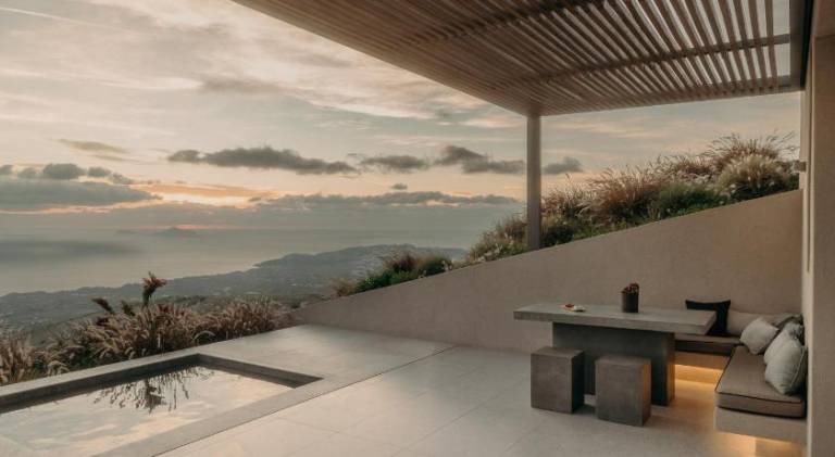 Villa with garden, jacuzzi & terrace — photo 3