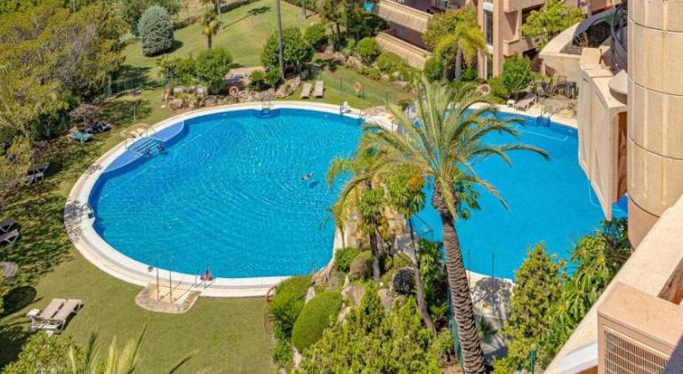 Beautiful rental apartment with pool | Pets allowed — photo 4
