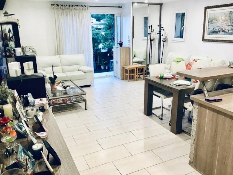 Villa with 2 rooms for 7 persons in Biot
