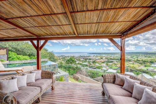 Villa  Black River