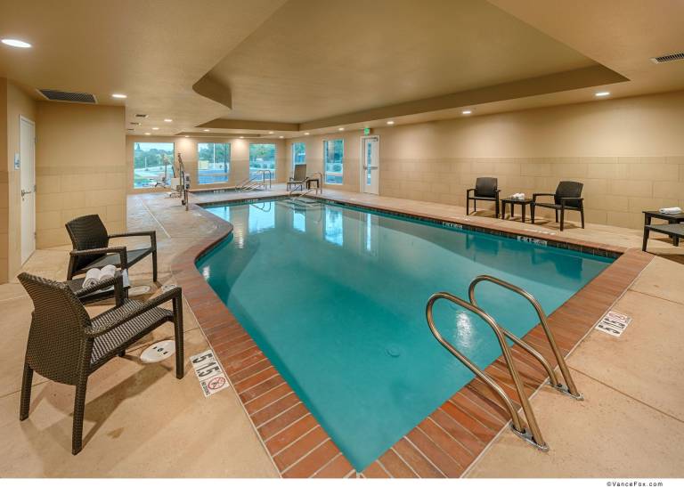 Holiday Inn Express & Suites / Red Bluff - South Redding Area By IHG — photo 3