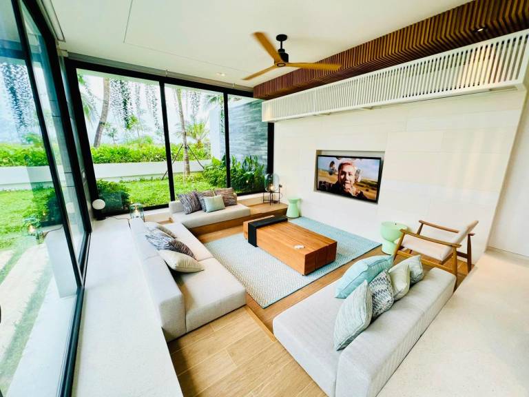 Villa with yard, pool & BBQ | Good for workation | Dogs allowed — photo 2