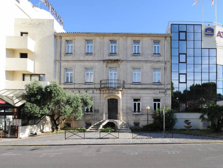 Mercure Arles Centre Arènes in Arles