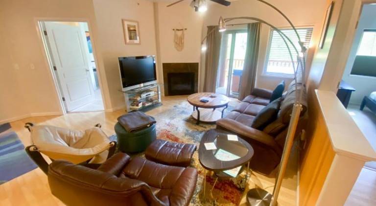 Holiday apartment with hot tub in Anchorage, AK