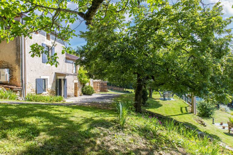 Fully equipped house with garden, pool & terrace | Nature view | Dogs allowed — photo 4