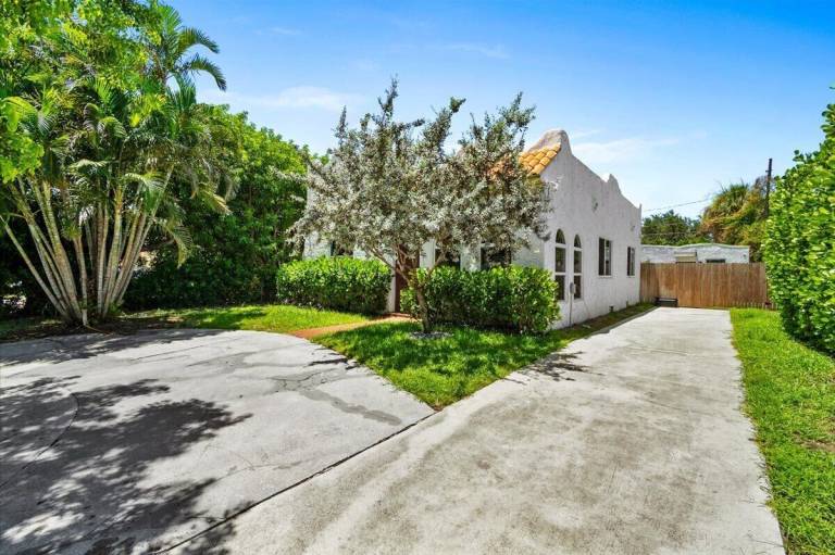 Cabin West Palm Beach