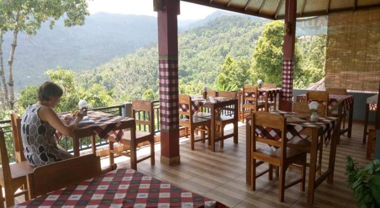 Aris Homestay and Warung Made — photo 3