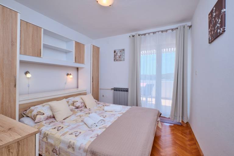 Holiday apartment with barbecue | Sea view | Pets allowed — photo 2
