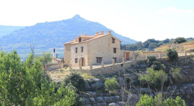 Vacation home with 5 rooms for 10 persons in Teruel