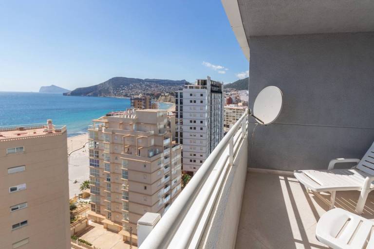 Apartment with garden, heated pool & terrace | Sea view — photo 5