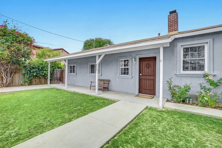 House Fullerton