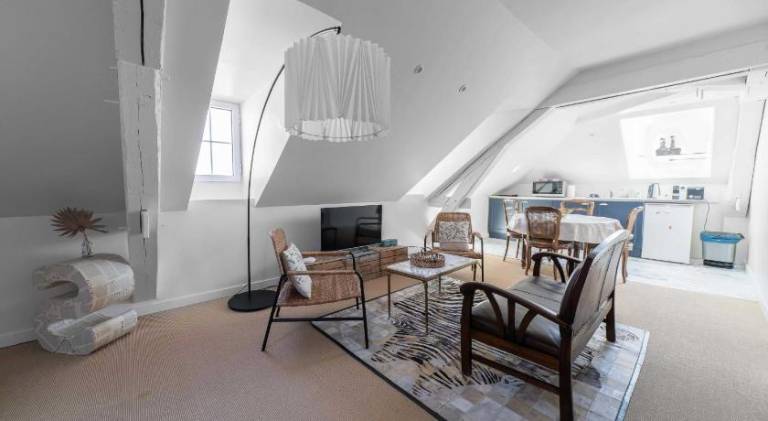 Fully equipped house with yard, barbeque & terrace | Perfect for remote work | Pets allowed — photo 3
