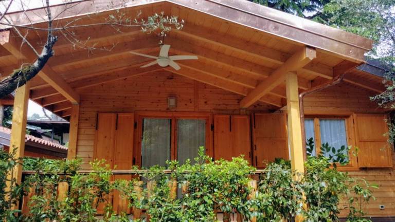 Family-oriented charming cottage with barbecue | Close to the beach | Pets allowed in Brescia