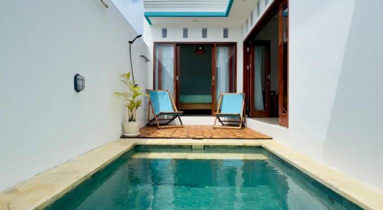House with pool — photo 3