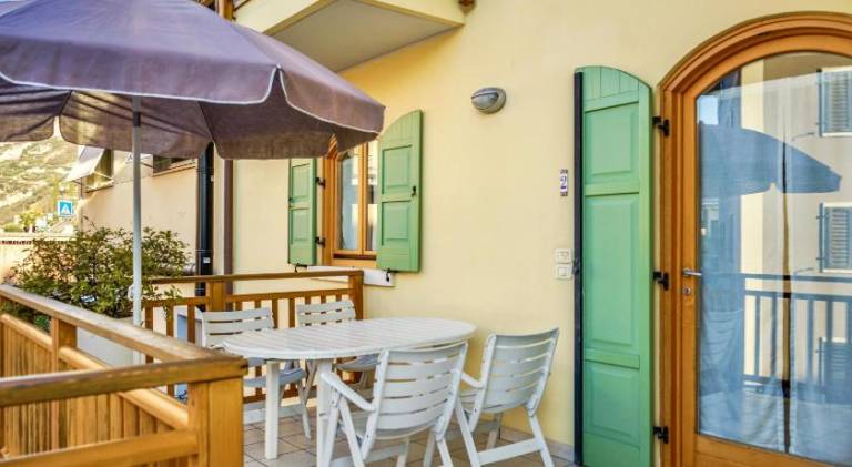 Holiday apartment with 2 rooms for 5 persons — photo 4