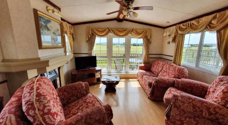 Hurst View Caravan Park — photo 4