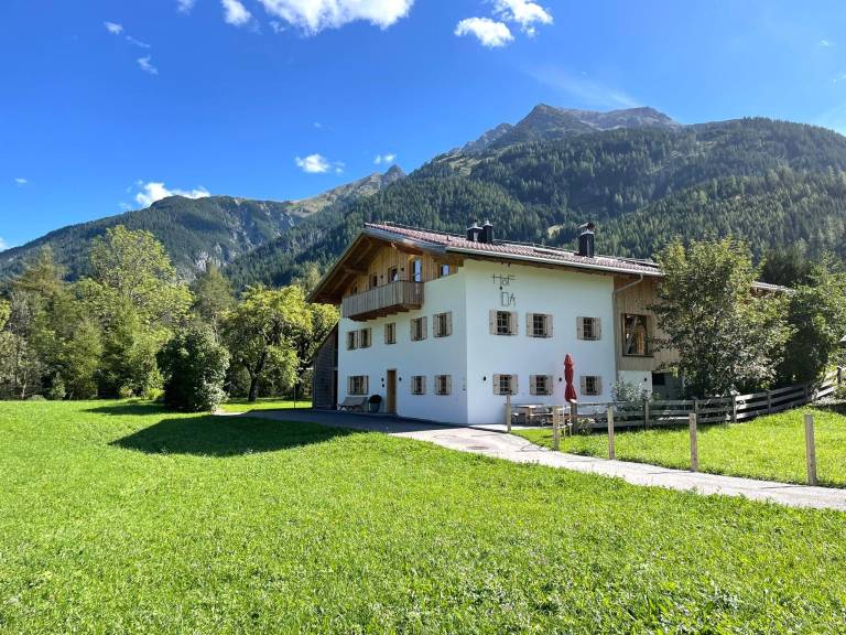 Ferienwohnung  Elbigenalp