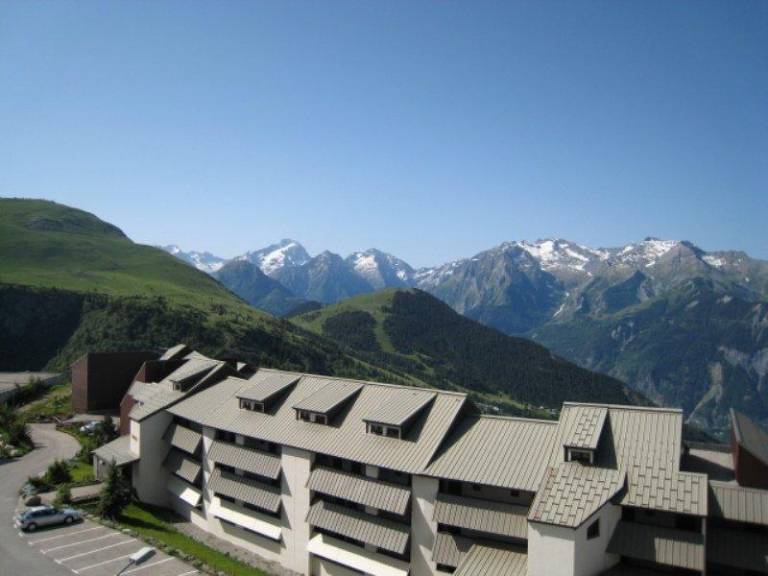 Holiday apartment with fast internet in Huez