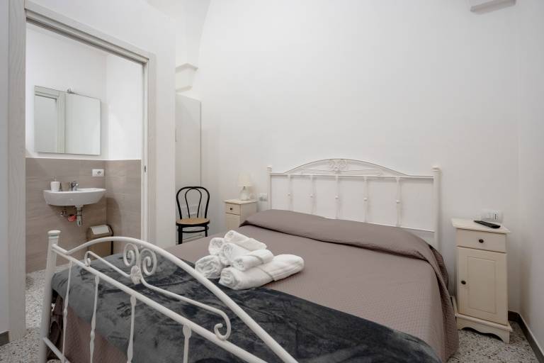 Room 'Lamapecora - Pecora 2' with Balcony, Wi-Fi and Air Conditioning — photo 4
