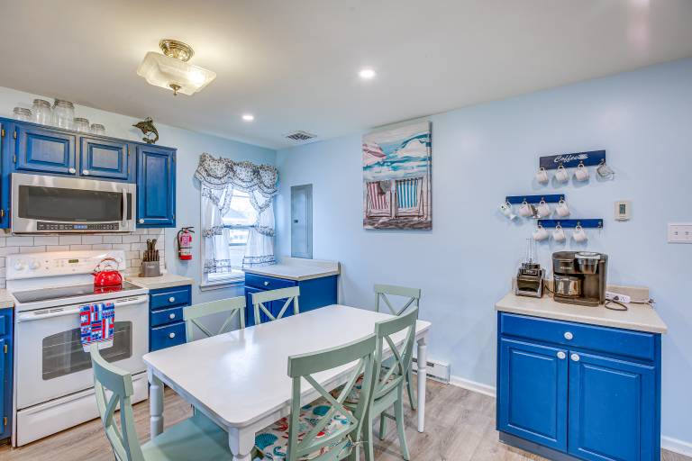 Beach House w/ Private Pool in North Wildwood — photo 4