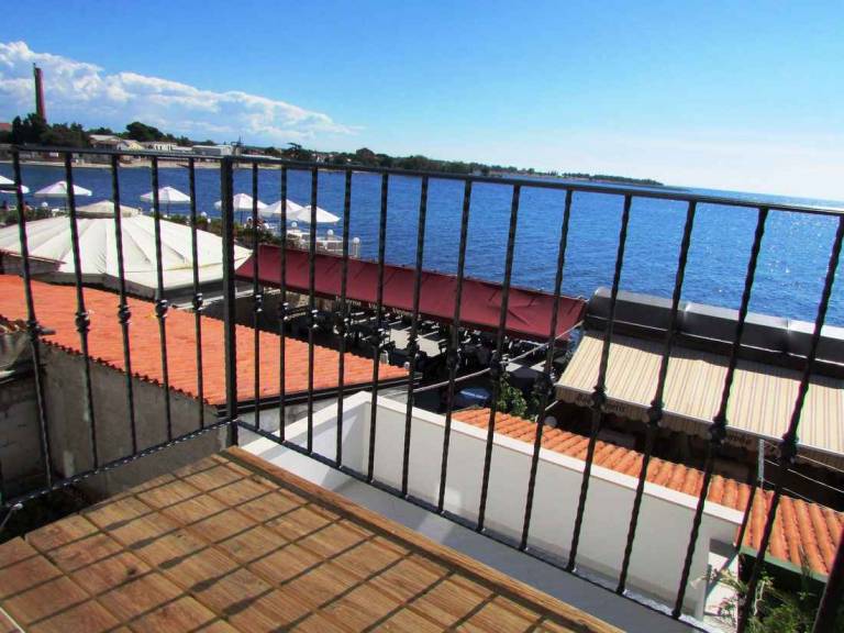 Holiday apartment directly on the beach, with internet — photo 2