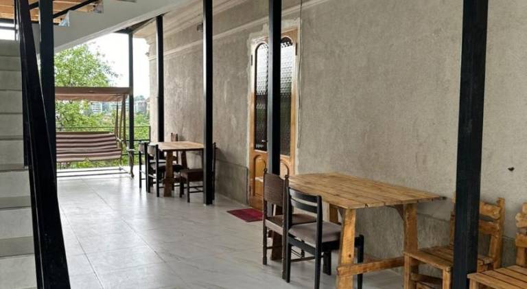 House with yard, barbeque & patio | Pet-friendly — photo 3